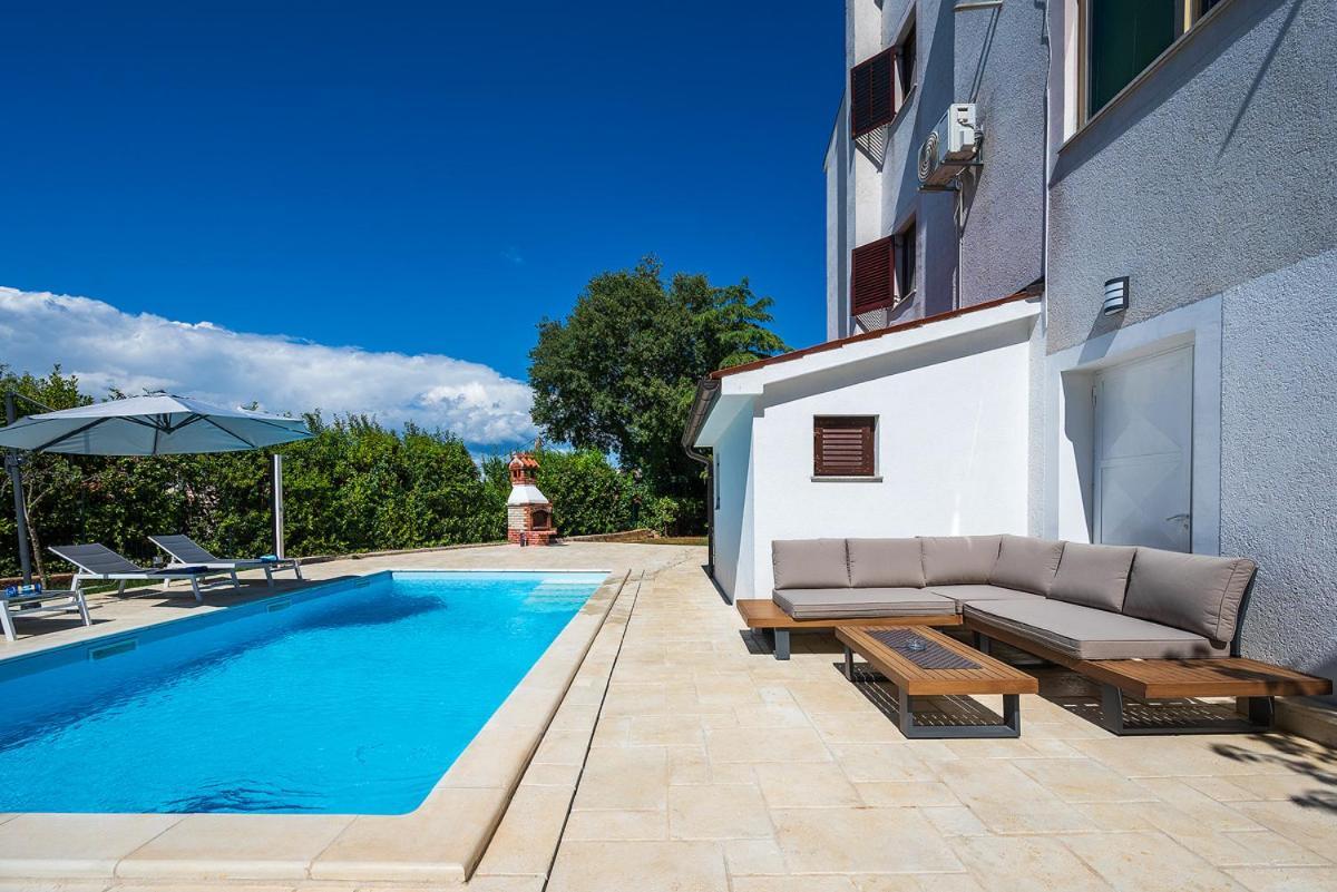 Big Swimming Pool Apartment Monvidal Пула Екстериор снимка